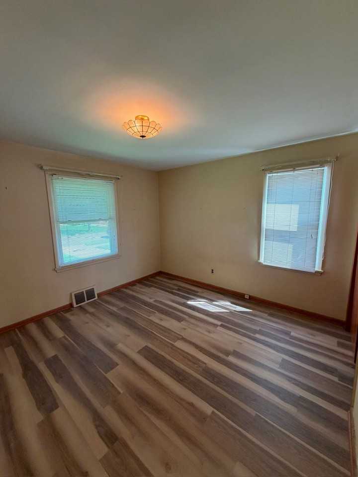 13708 Woodward Blvd - Photo 5 of 14