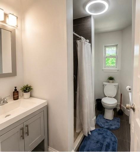 1 Hyde Park St - Photo 2 of 9