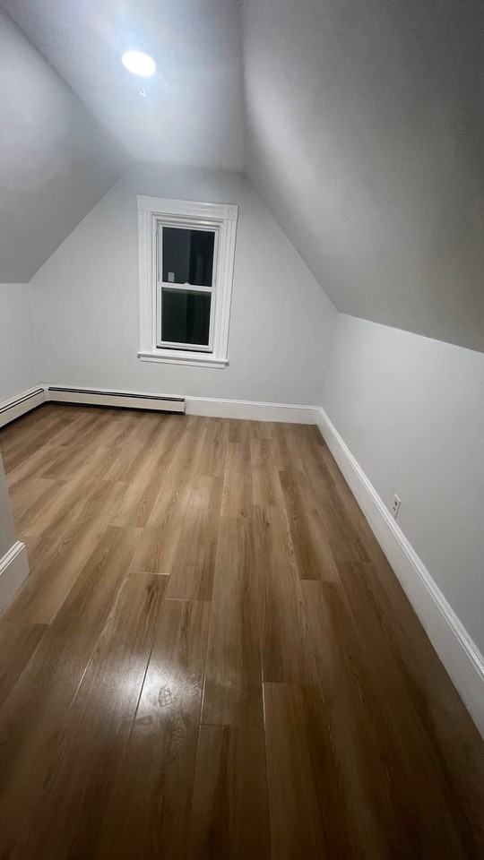 1 Hyde Park St - Photo 5 of 12