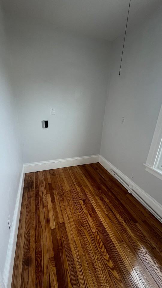 1 Hyde Park St - Photo 6 of 12
