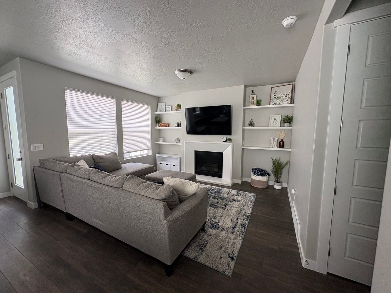 1315 Nw - Photo 3 of 26