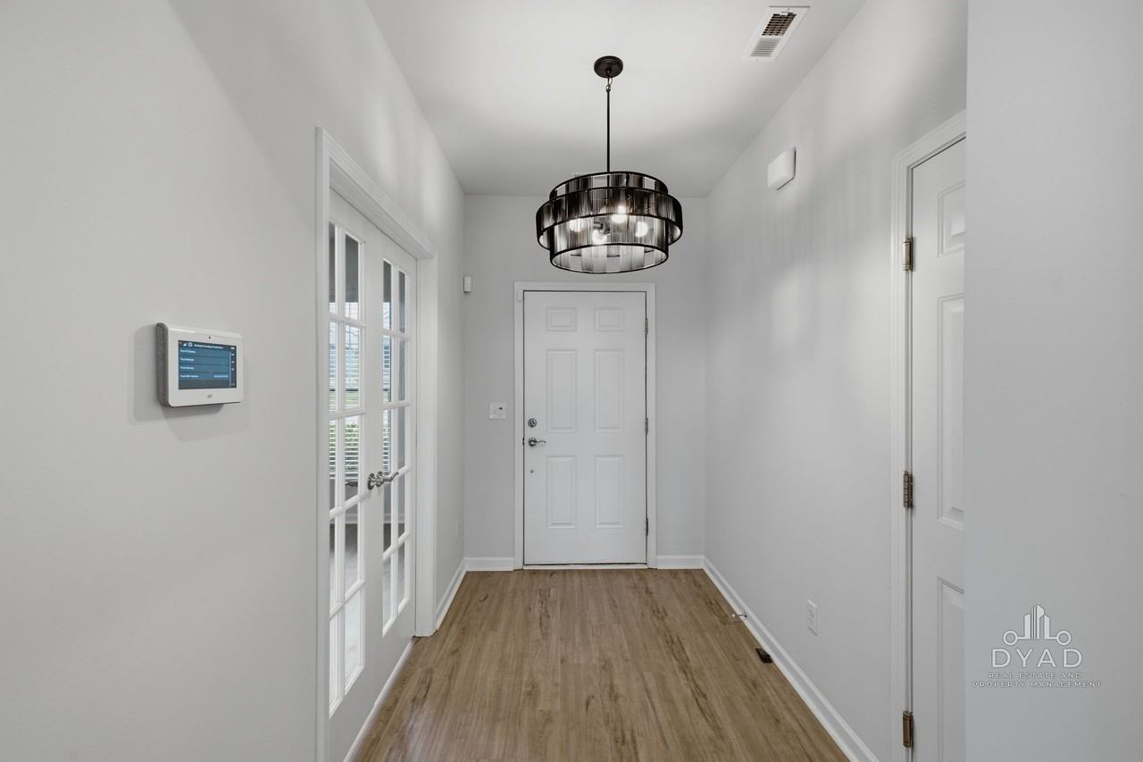 3707 Clementine Ln #1 - Photo 5 of 28