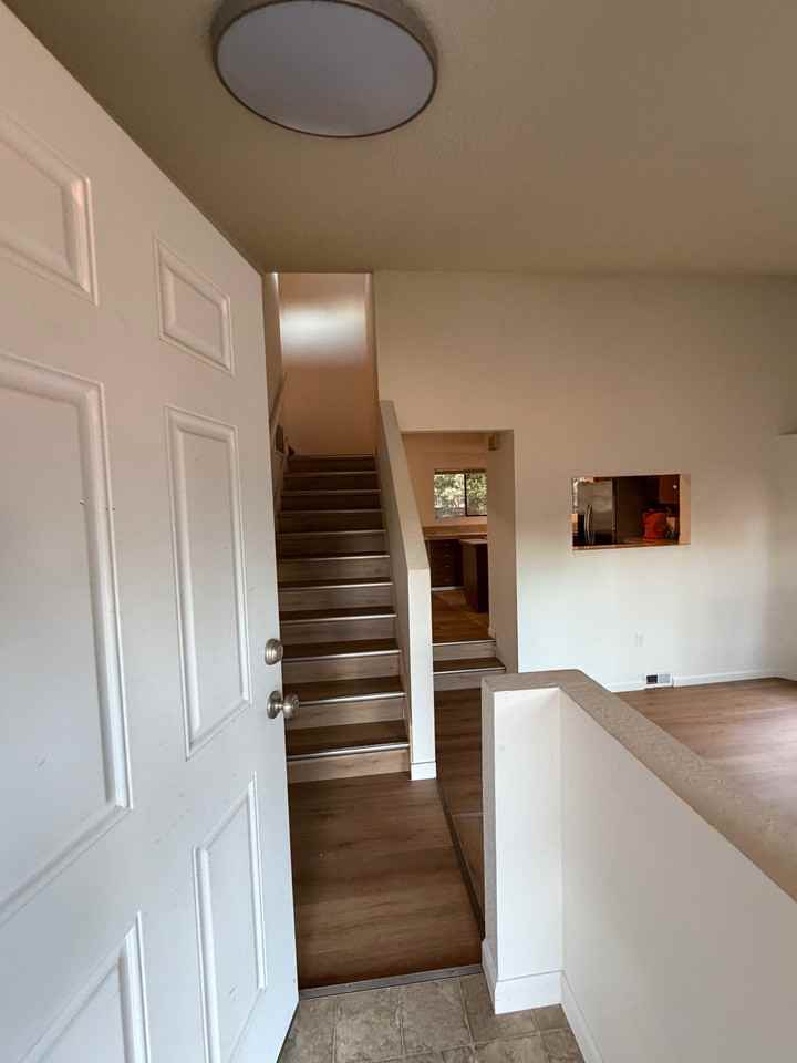 6312 49th Dr Ne - Photo 2 of 12