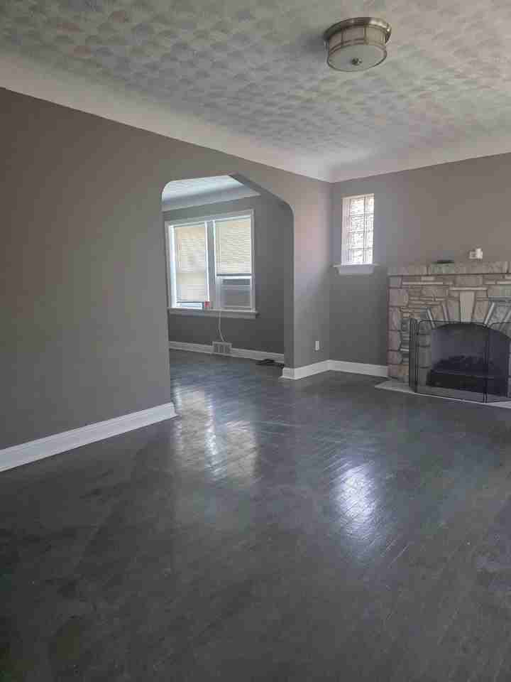 6004 N Pointe Blvd - Photo 3 of 9
