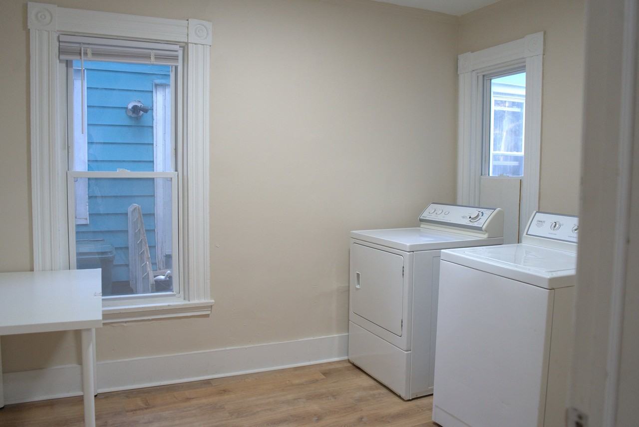 120 Cottage St - Photo 2 of 7