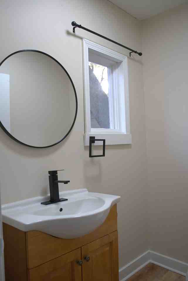 120 Cottage St - Photo 3 of 7
