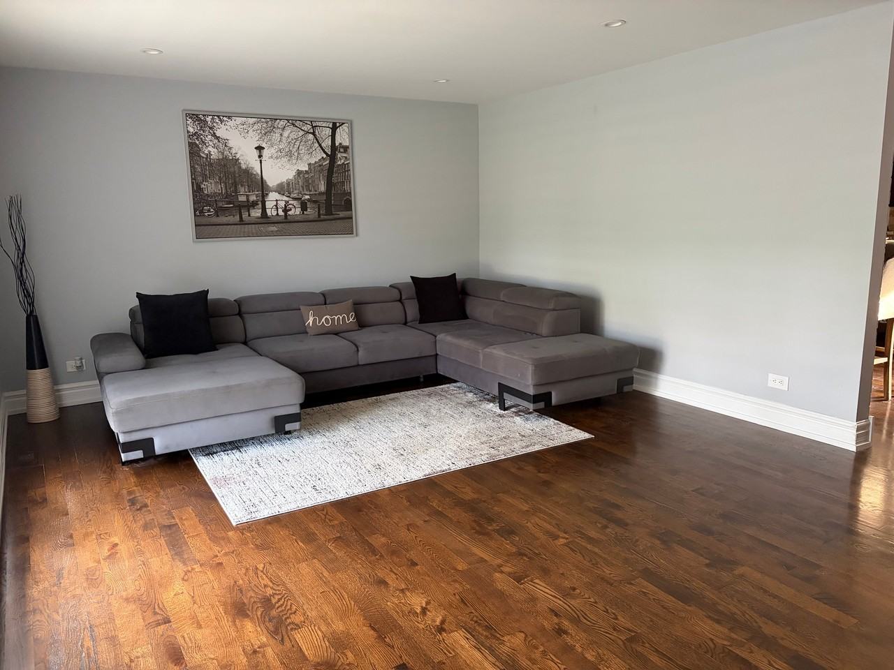 528 Charing Cross Rd - Photo 4 of 13