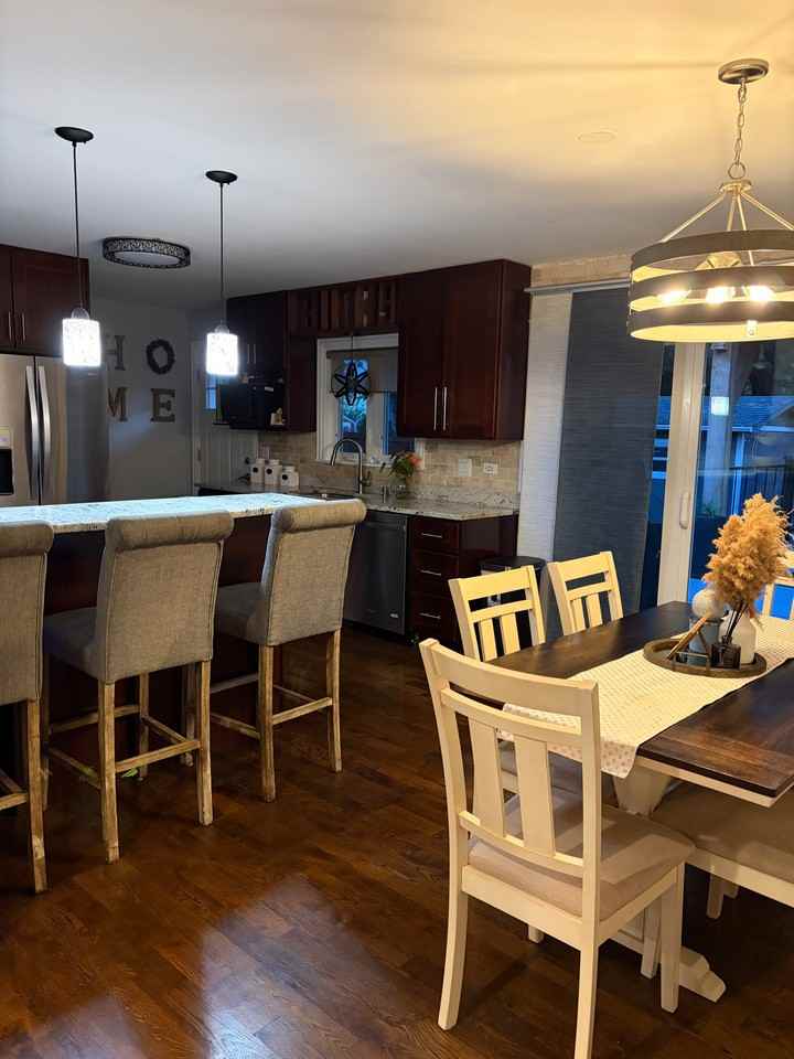 528 Charing Cross Rd - Photo 6 of 13
