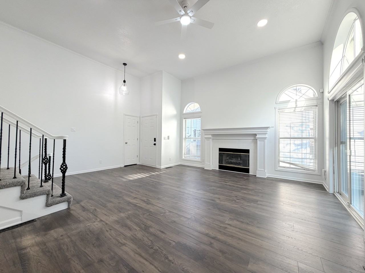 15613 W 90th St - Photo 4 of 18