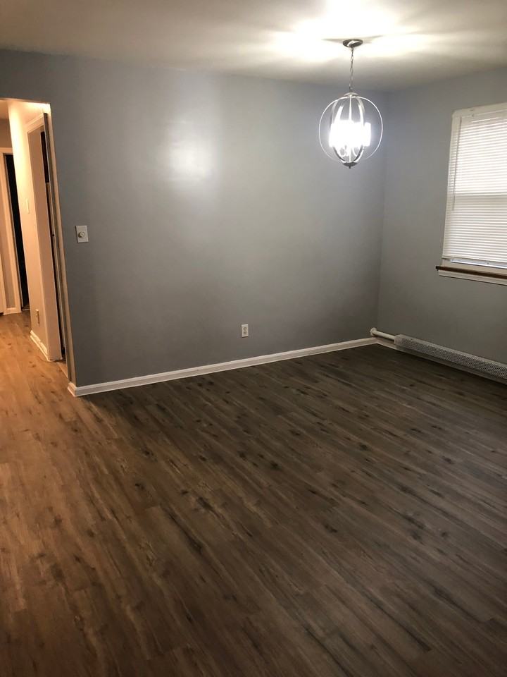 13797 Cedar Rd - Photo 3 of 6