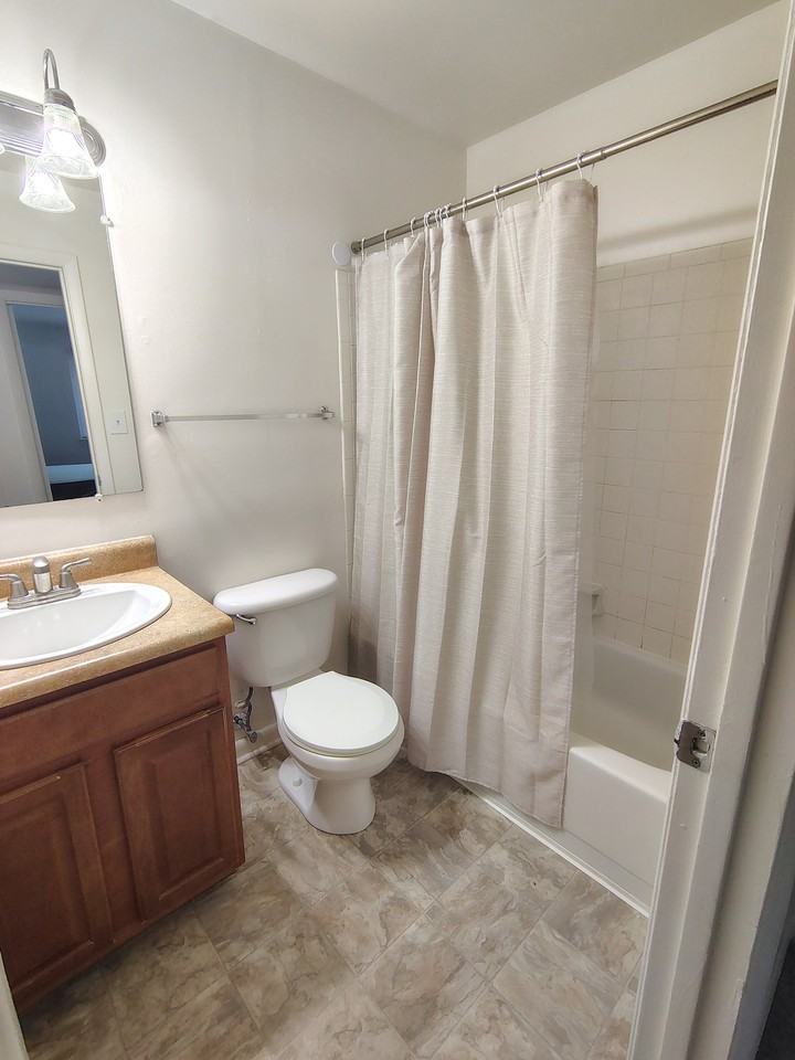600 Reusens Rd #D43 - Photo 5 of 11