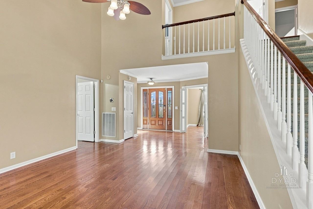 2908 Caymen Ct #1 - Photo 6 of 31