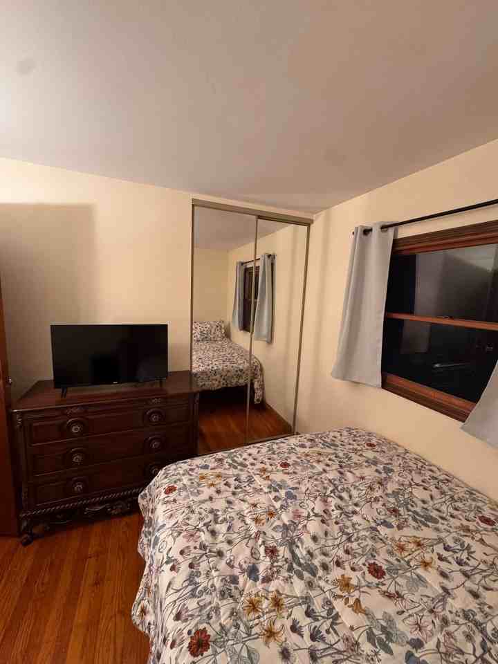 524 Lakeview Dr - Photo 2 of 6