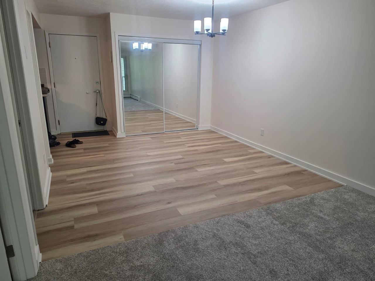 1601 N Innsbruck Dr - Photo 2 of 14