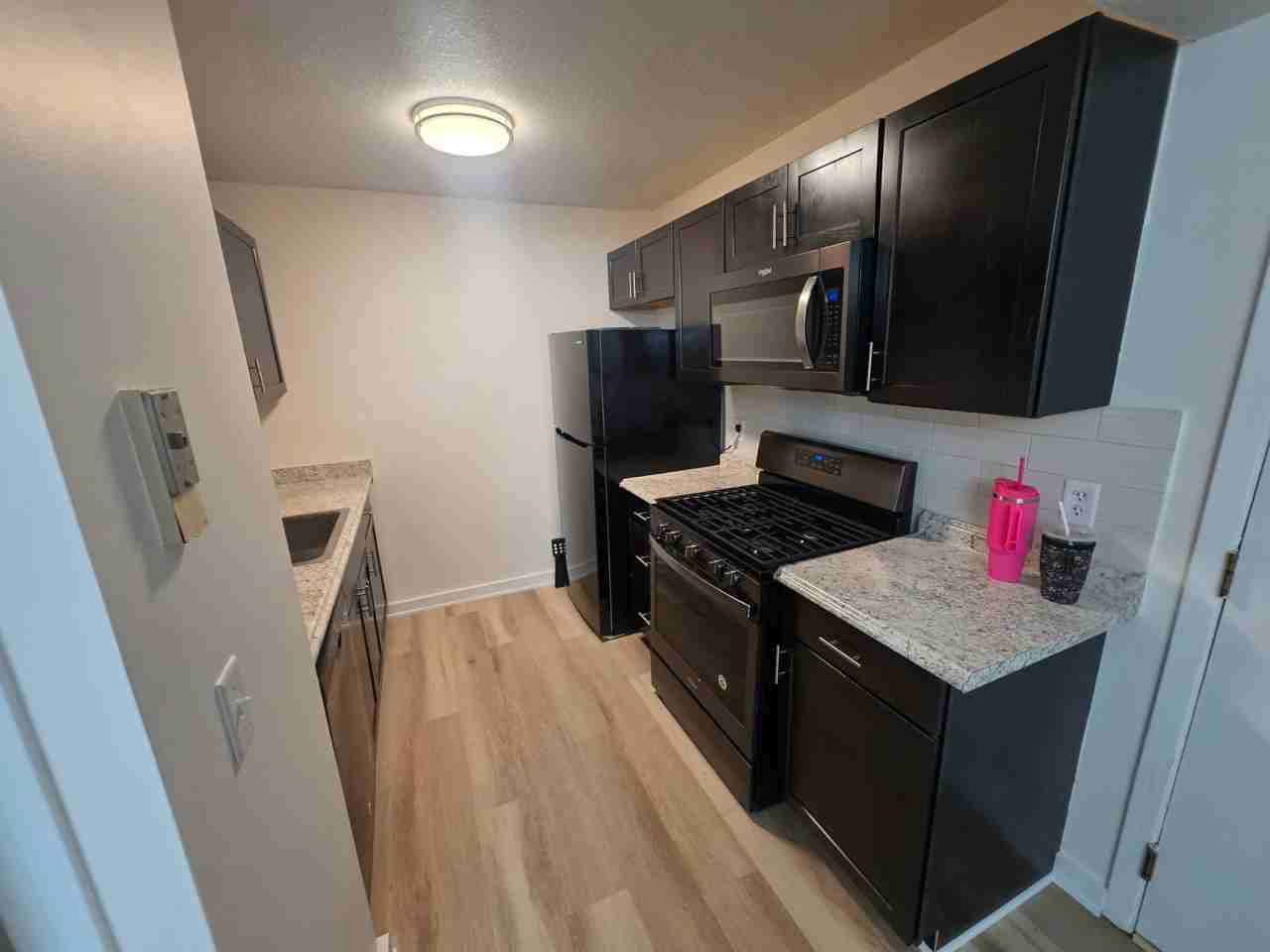 1601 N Innsbruck Dr - Photo 3 of 14