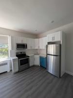 featured image of 824 Avenue E #B3
