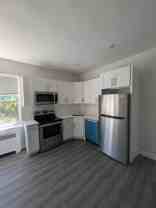 824 Avenue E #B3 - Photo 1 of 1