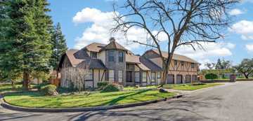 featured image of 100 Baldwin Lake Cir