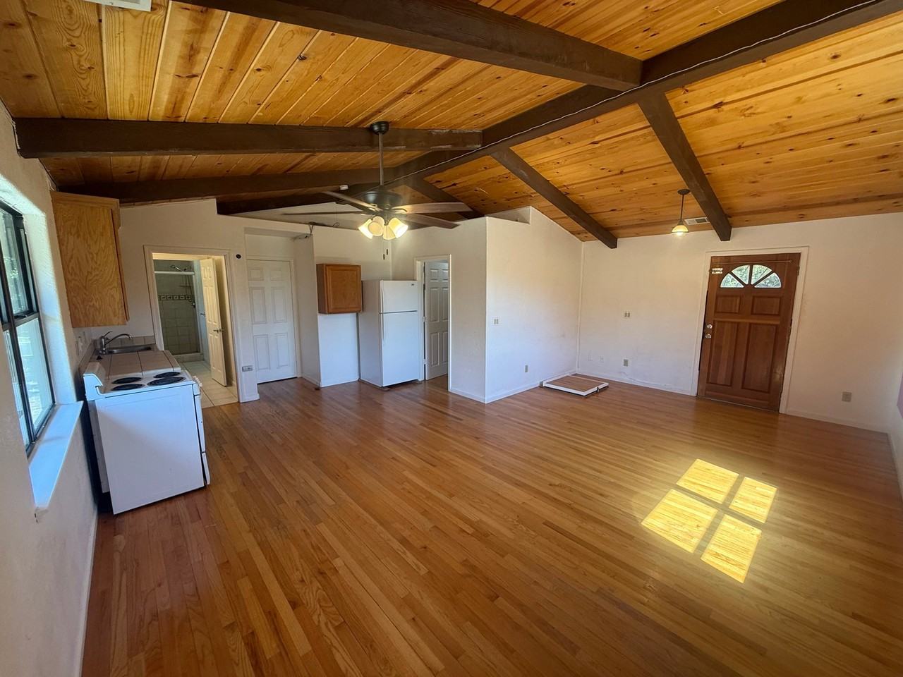 100 Baldwin Lake Cir - Photo 5 of 20