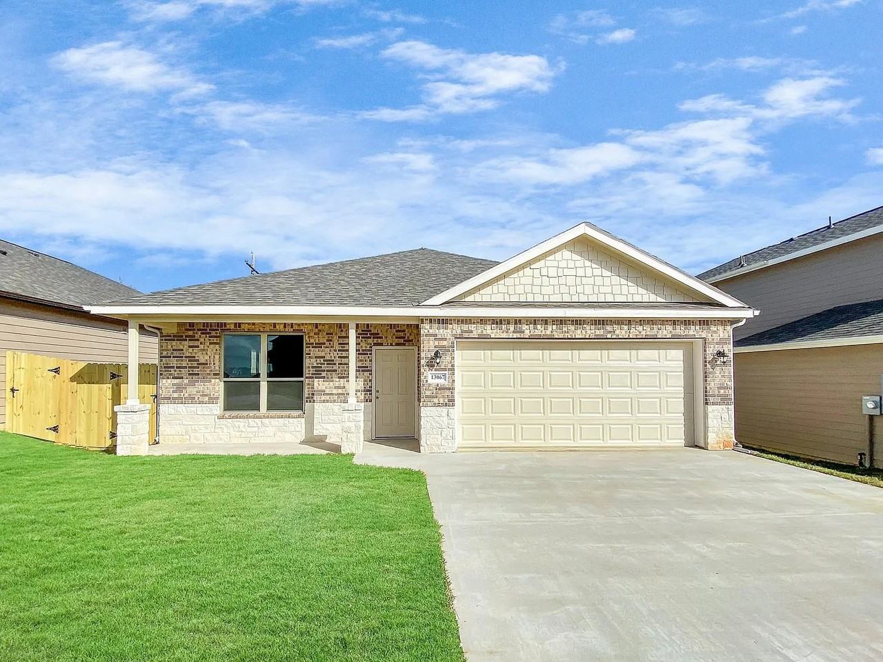 13067 Clearview Dr