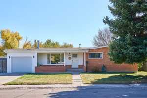 featured image of 807 Shoshoni St