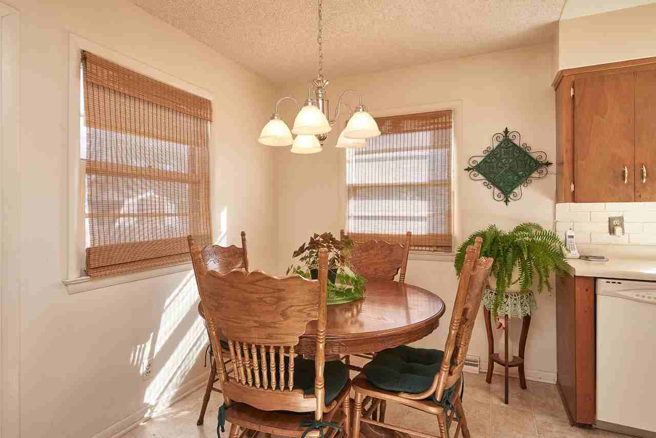 807 Shoshoni St - Photo 4 of 19
