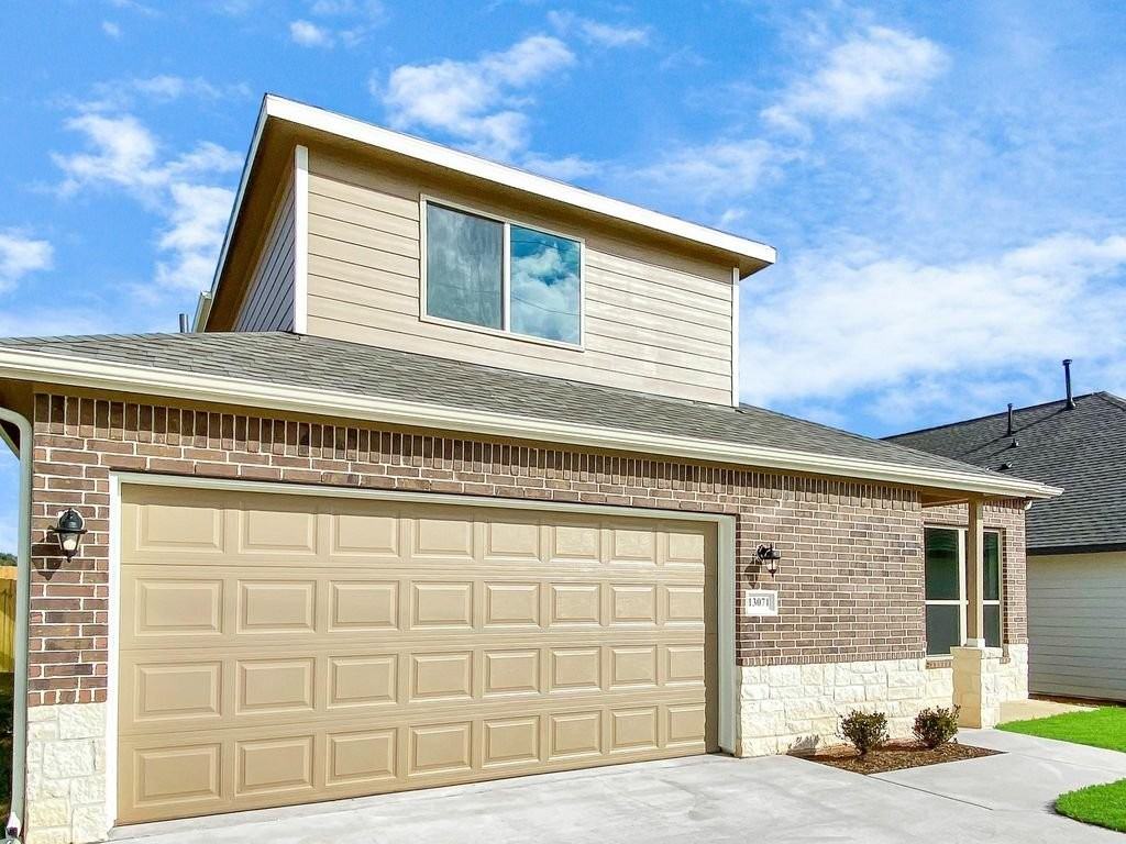 13071 Clearview Dr - Photo 2 of 16