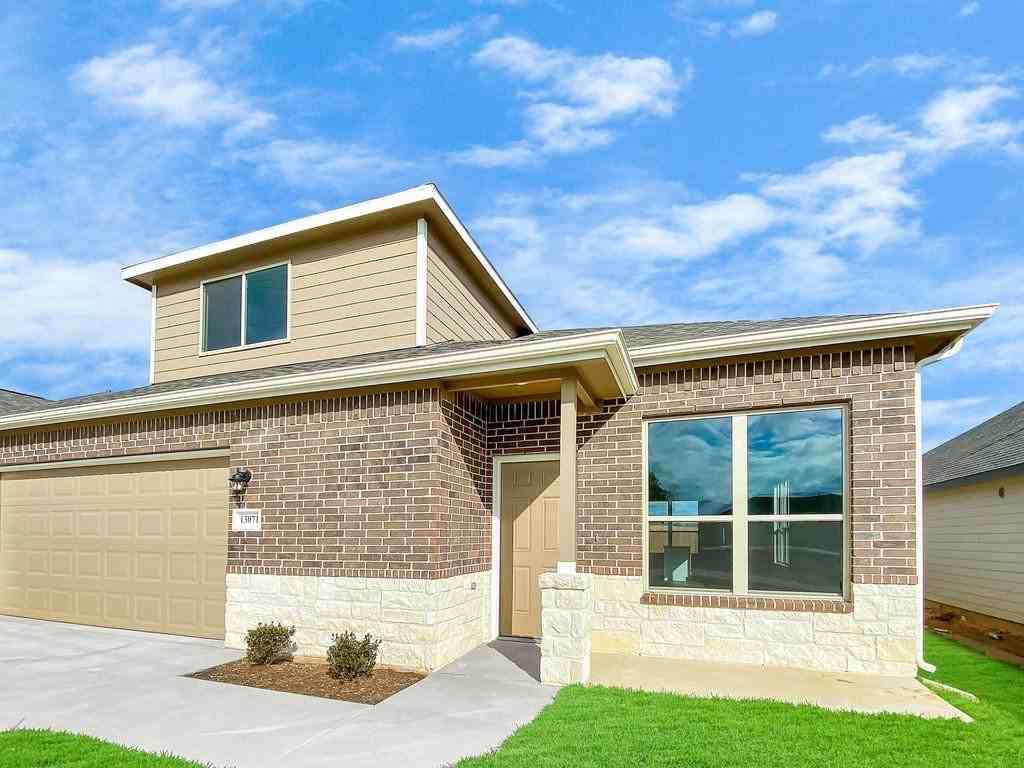 13071 Clearview Dr - Photo 3 of 16