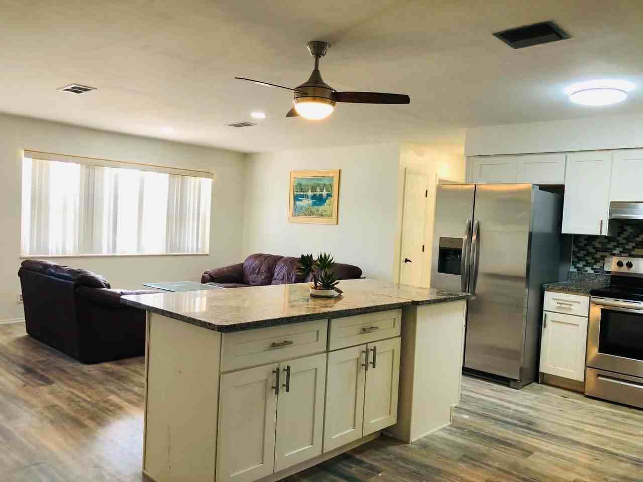 14557 Apache Ave - Photo 2 of 20