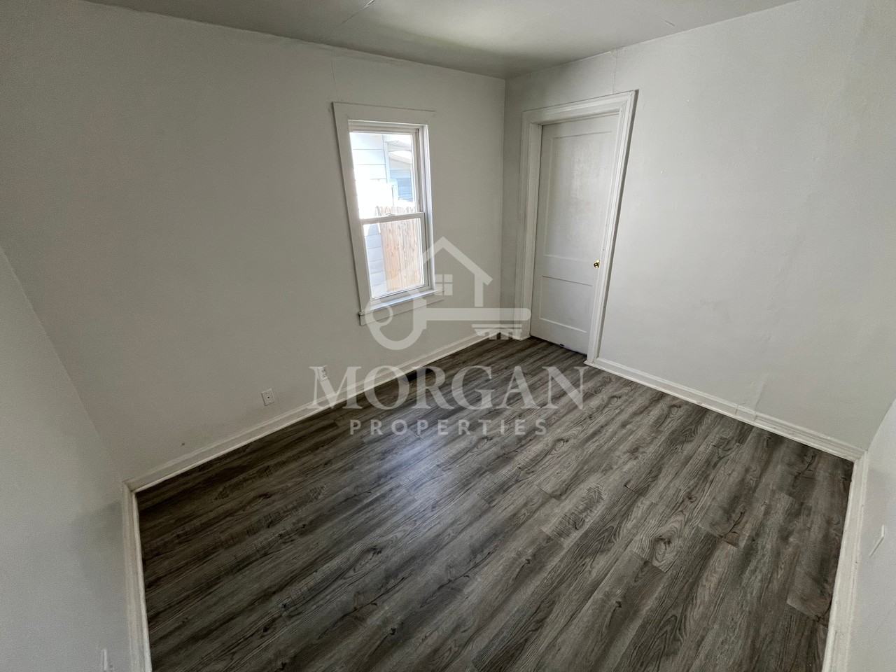 1501 E 31st St - Photo 6 of 7