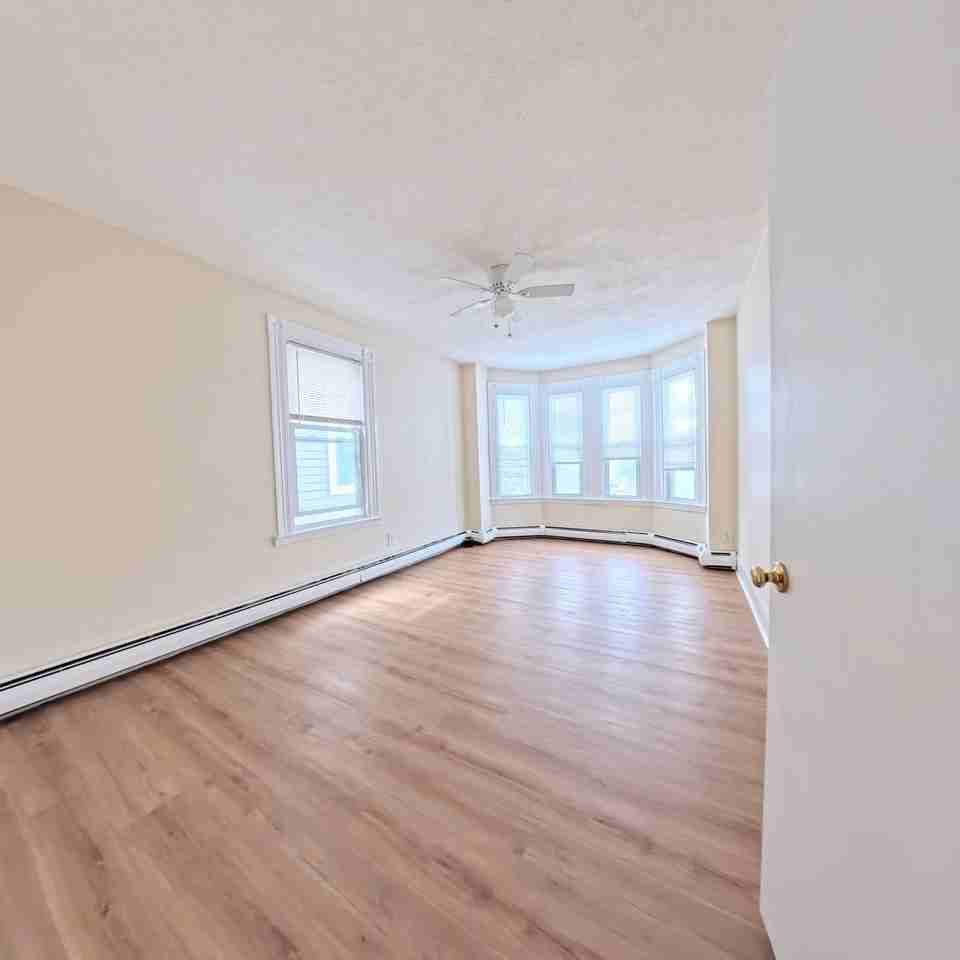 306 Prospect St #3 - Photo 5 of 11