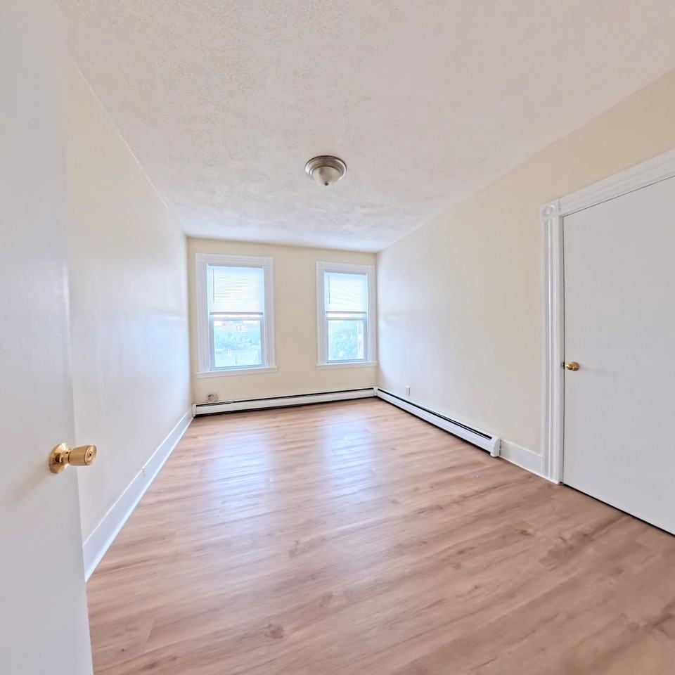 306 Prospect St #3 - Photo 6 of 11