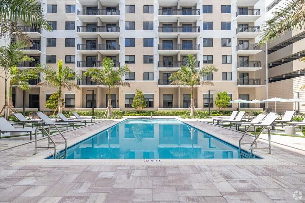 Alvista Bay Pointe - Photo 2 of 27