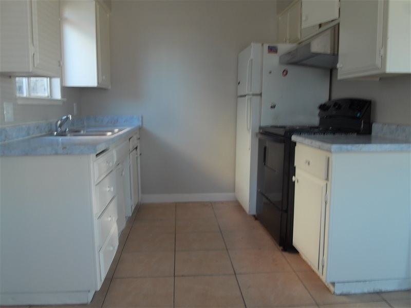 934 S Barrett Rd #1 - Photo 6 of 10