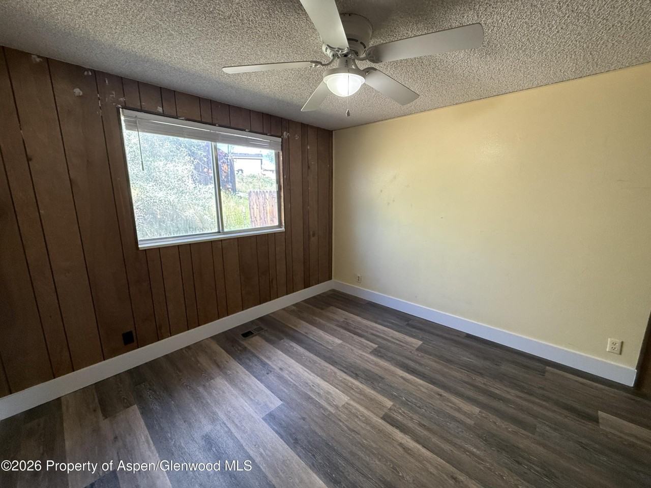 1160 Yampa Ave - Photo 6 of 8