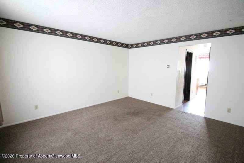 580 1st Ave W #1 - Photo 2 of 9