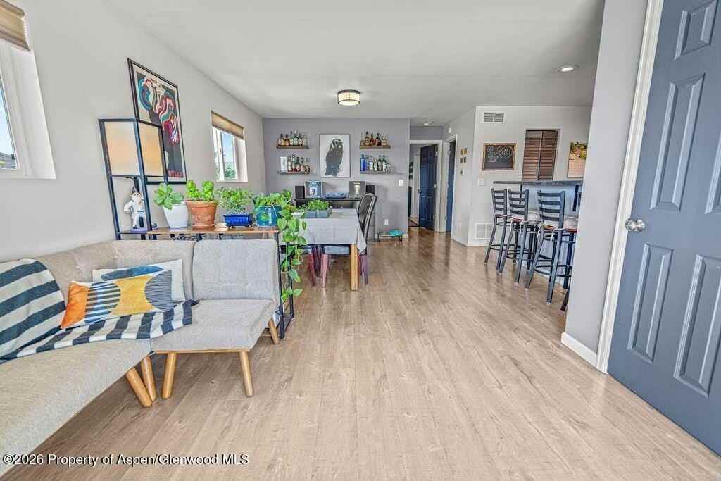 337 Lake View Rd - Photo 7 of 23