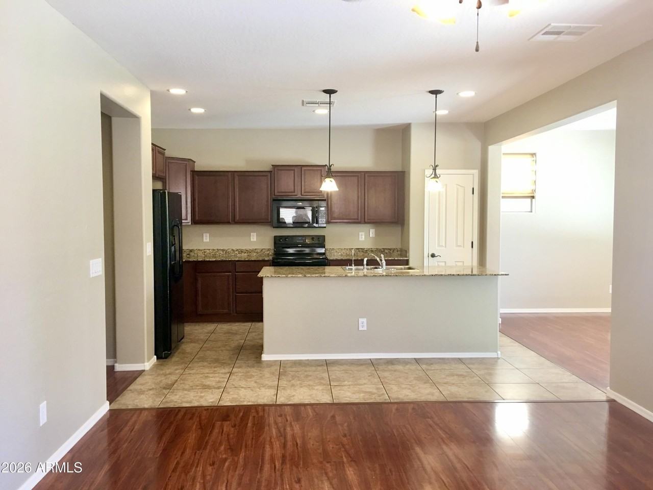 3271 E Carla Vista Dr - Photo 6 of 28