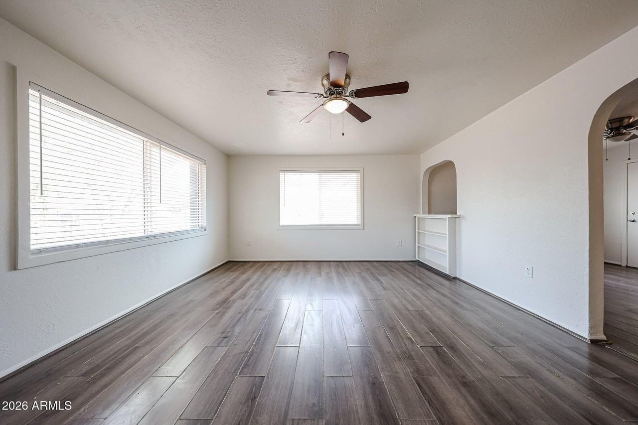 2919 E Oak St #2 - Photo 6 of 26