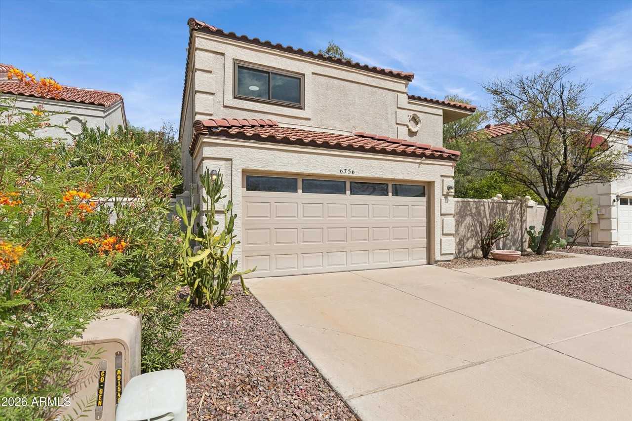 6756 W Morrow Dr - Photo 4 of 50