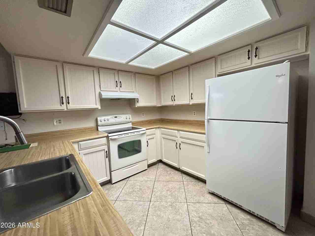 4014 W Christy Dr - Photo 7 of 20