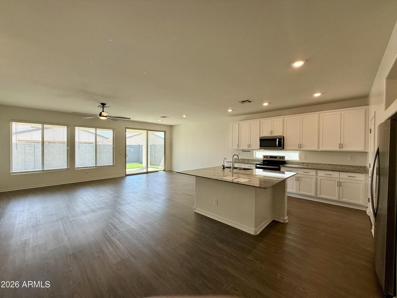 1647 W Aztec Dr - Photo 6 of 21