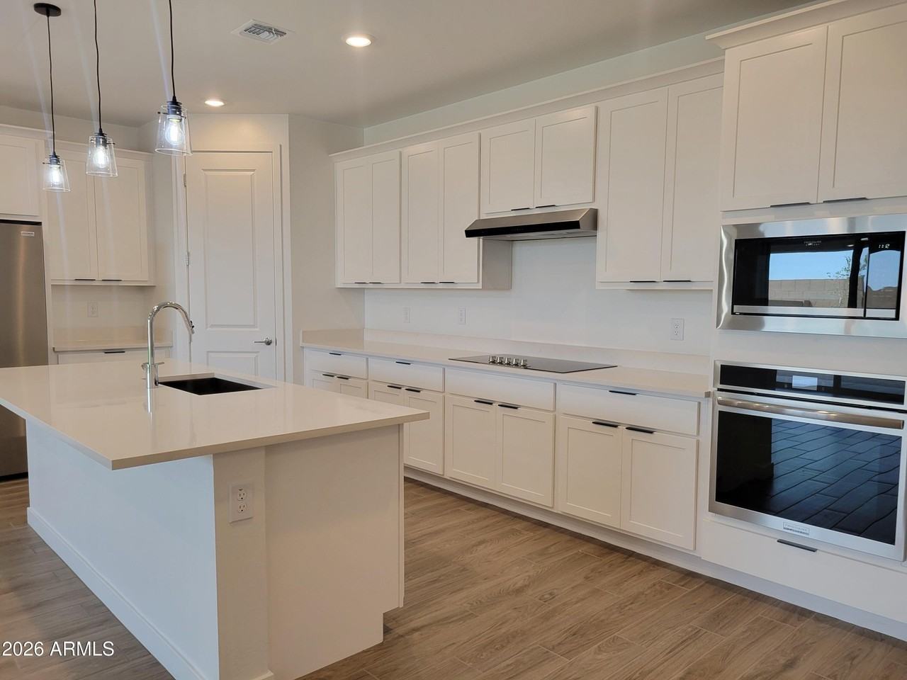 2152 W Rutledge Ave - Photo 3 of 24