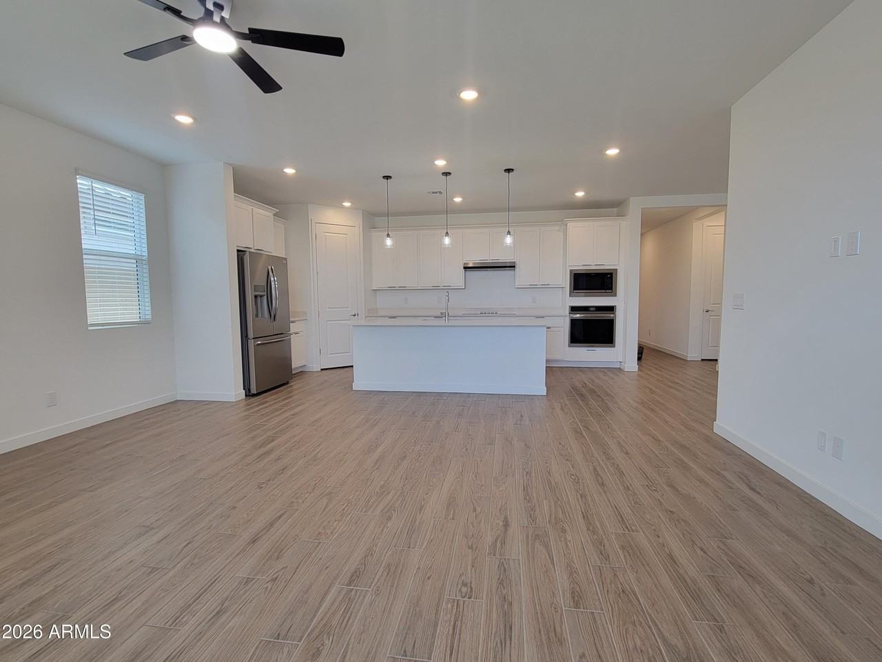 2152 W Rutledge Ave - Photo 6 of 24
