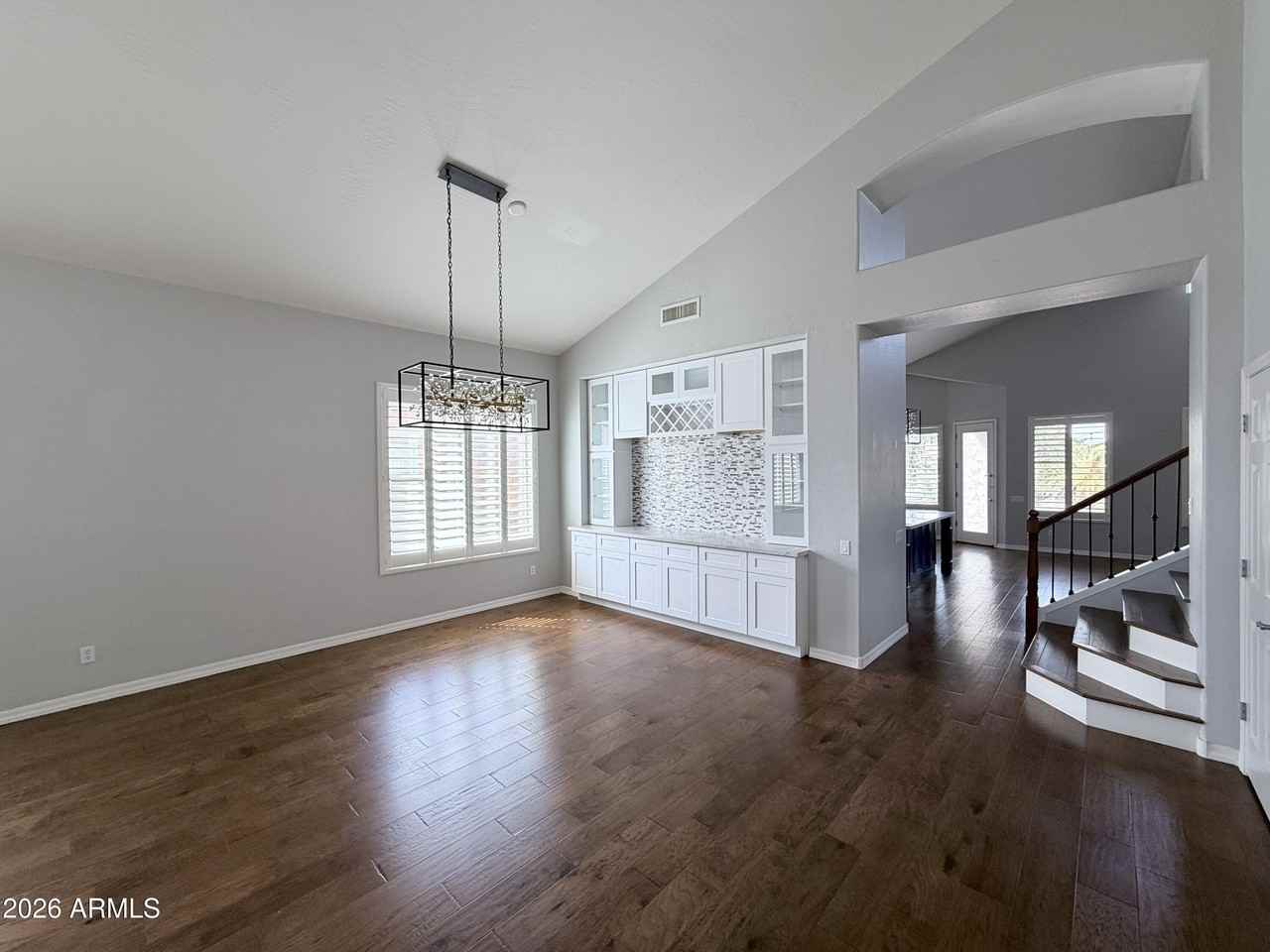 752 E Torrey Pines Pl - Photo 4 of 36