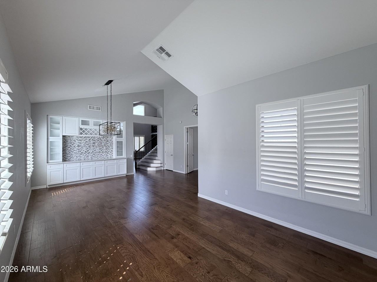 752 E Torrey Pines Pl - Photo 5 of 36