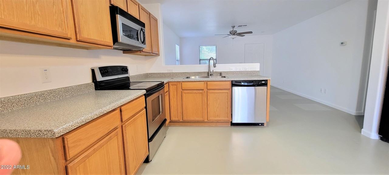 45556 W Amsterdam Rd - Photo 4 of 33
