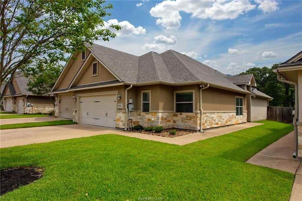 1710 Lonetree Dr - Photo 2 of 40