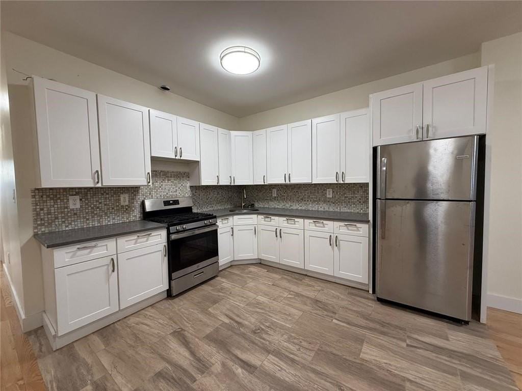 199 Bay 20th St #1 - Photo 2 of 13