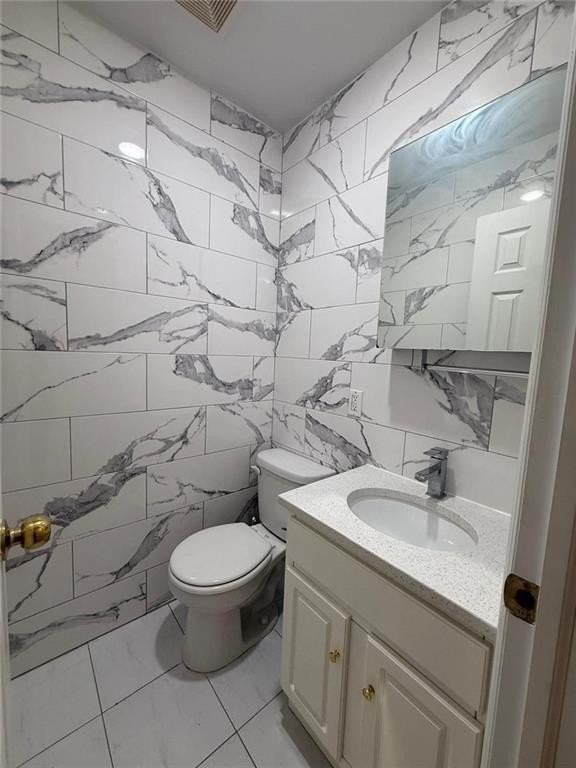 199 Bay 20th St #1 - Photo 4 of 13